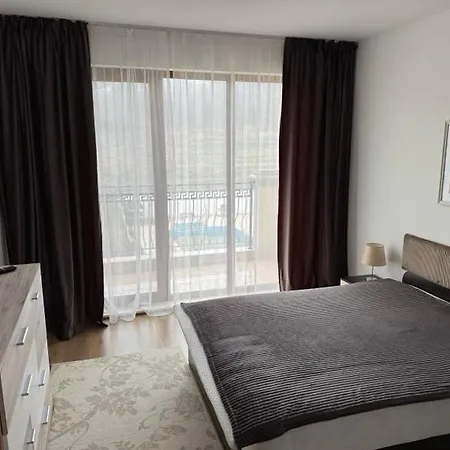 Panoramic Sea View *